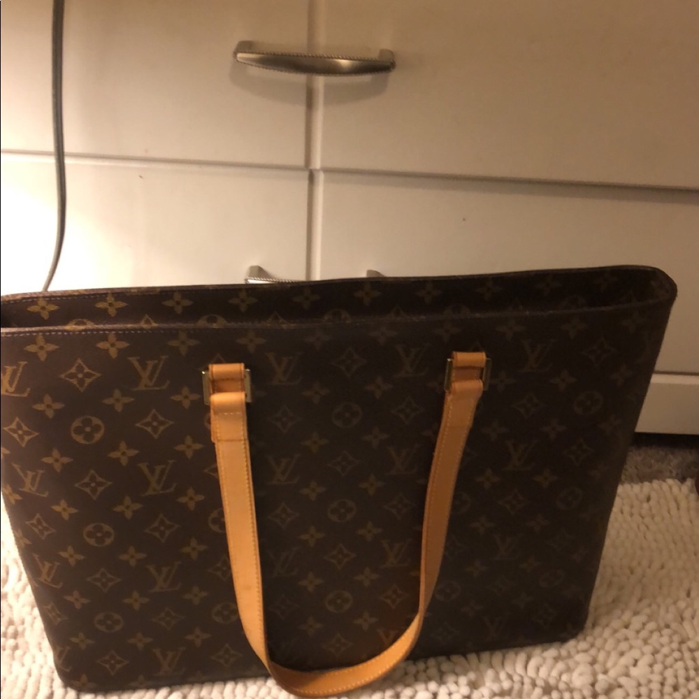 Lois Vuitton Luco bag!